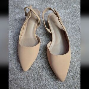 Nude kitten heel | Size 7.5